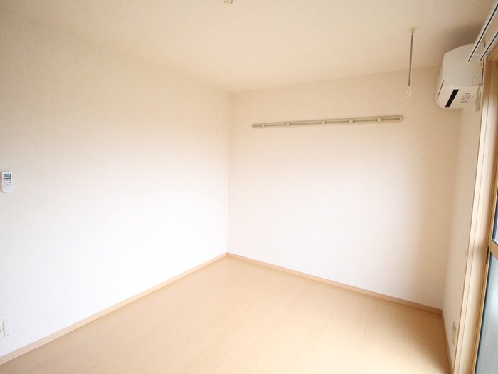 物件内観写真18　(居室)