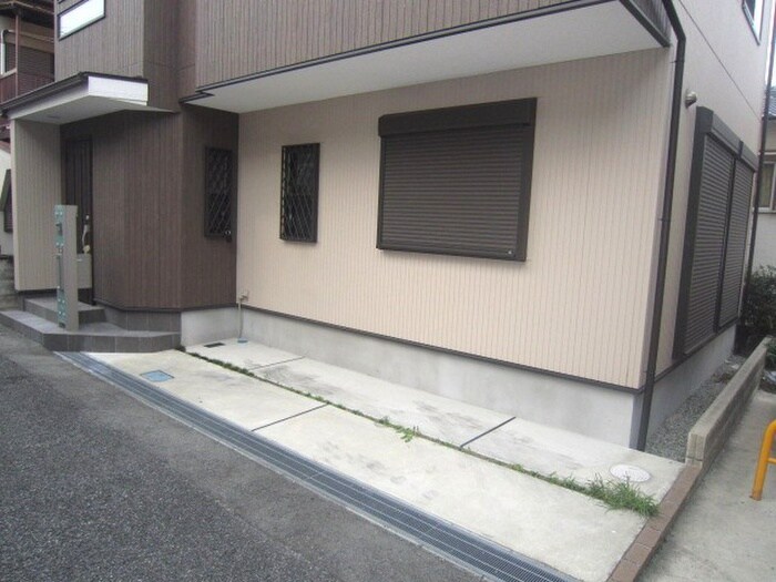 物件外観写真3　(外観写真)