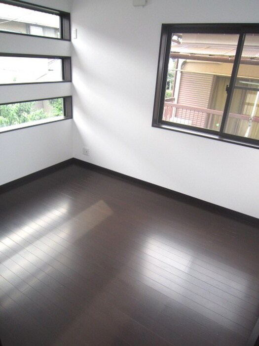 物件内観写真11　(居室)