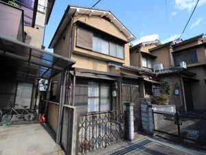 八幡市八幡長町貸家外観写真