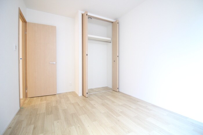 物件内観写真15　(収納)