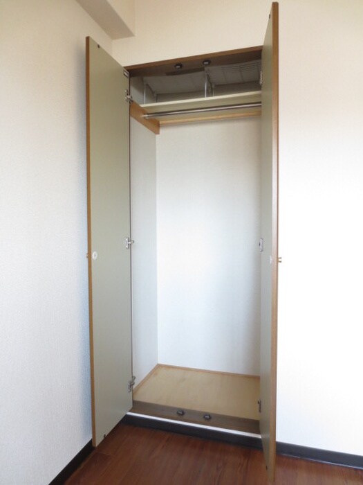 物件内観写真10　(収納)