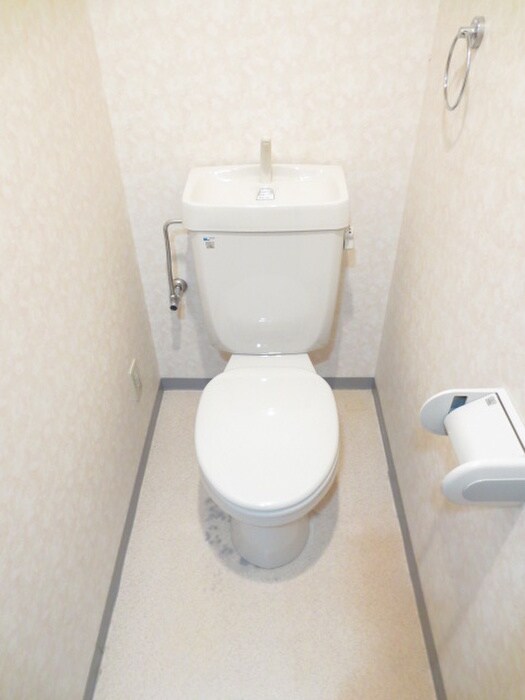 物件内観写真13　(トイレ)