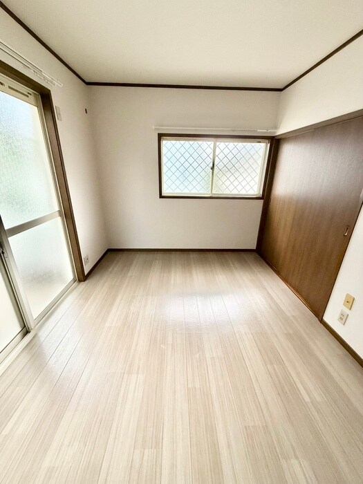 物件内観写真18　(居室)