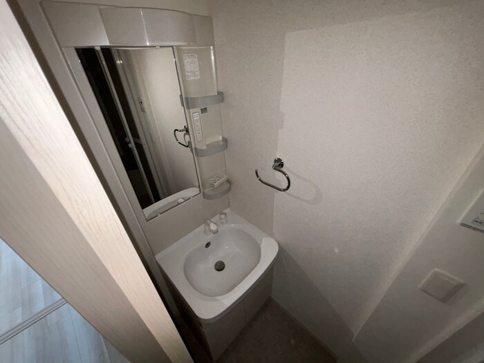 物件内観写真12　(洗面)