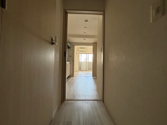 物件内観写真20　(廊下)