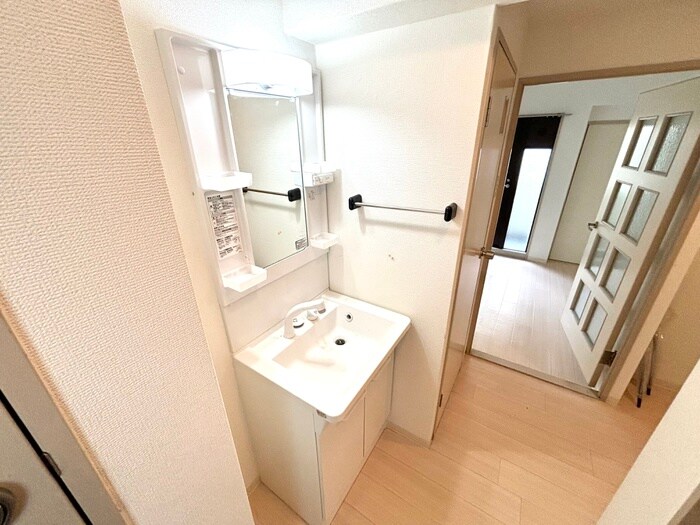 物件内観写真12　(洗面)