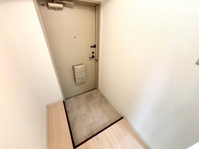 物件内観写真15　(玄関)
