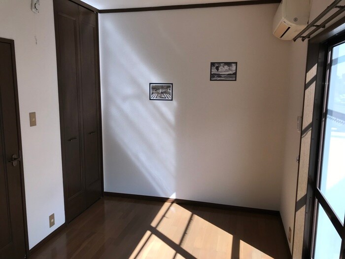 物件内観写真10　(居室)