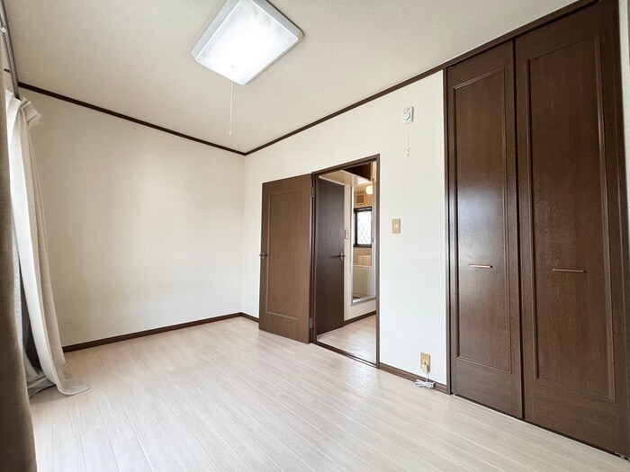 物件内観写真10　(居室)