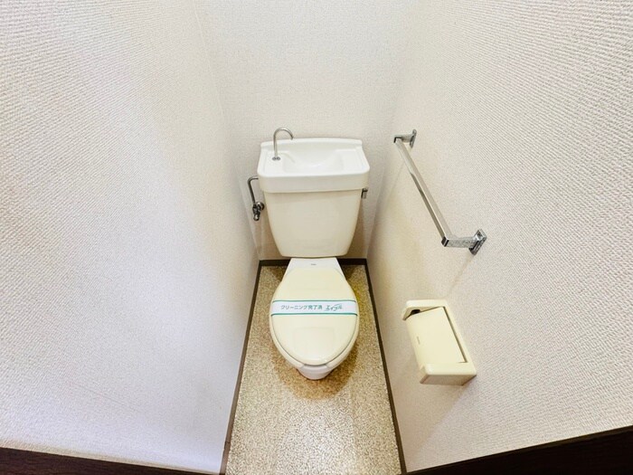 物件内観写真11　(トイレ)