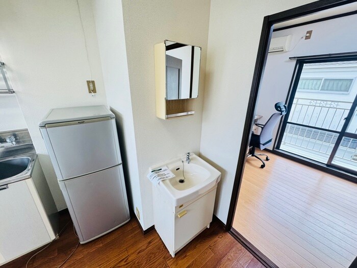 物件内観写真12　(洗面)