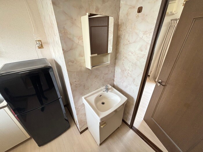 物件内観写真13　(洗面)