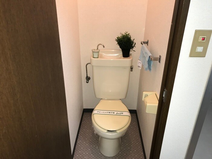 物件内観写真14　(トイレ)