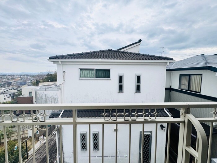 物件内観写真15　(室内からの展望)