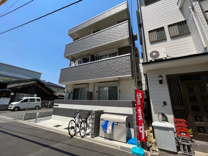 物件外観写真2　(外観写真)