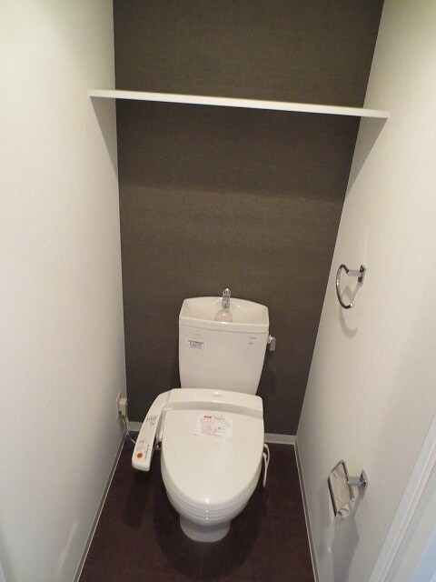 物件内観写真8　(トイレ)