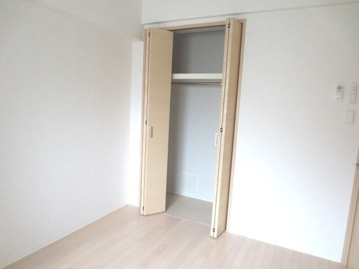 物件内観写真12　(収納)