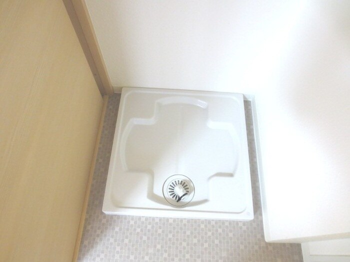 物件内観写真17　(洗濯機置場)