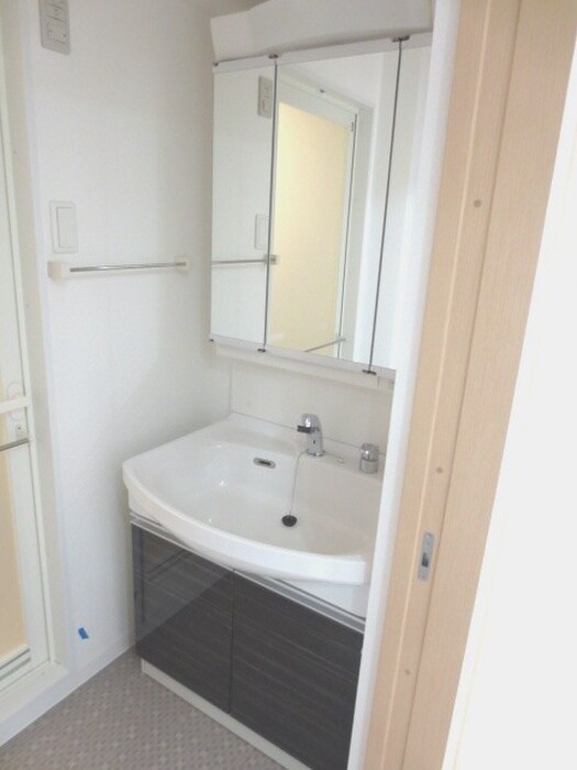 物件内観写真18　(洗面)