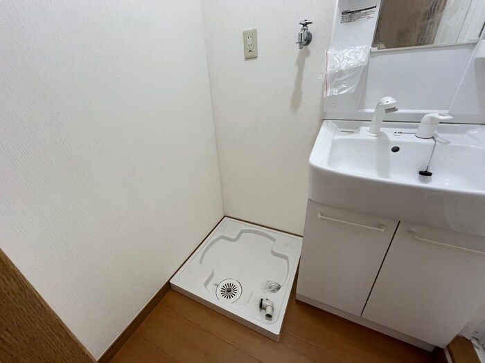 物件内観写真21　(洗濯機置場)