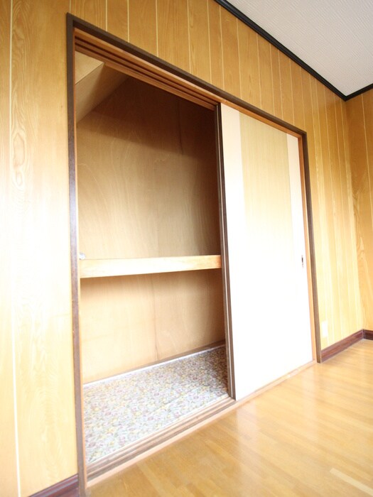 物件内観写真10　(収納)