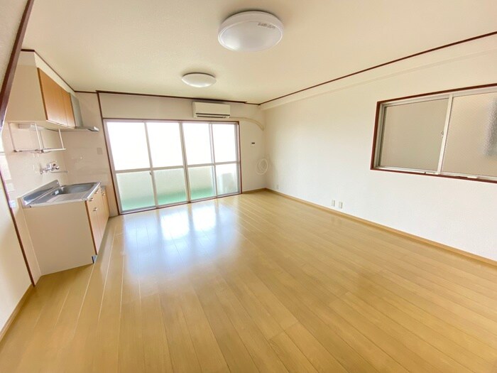 物件内観写真7　(居室)