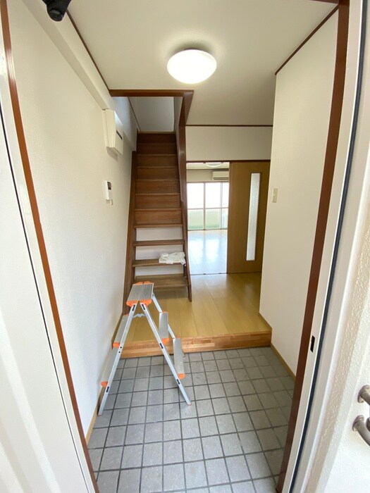 物件内観写真14　(玄関)