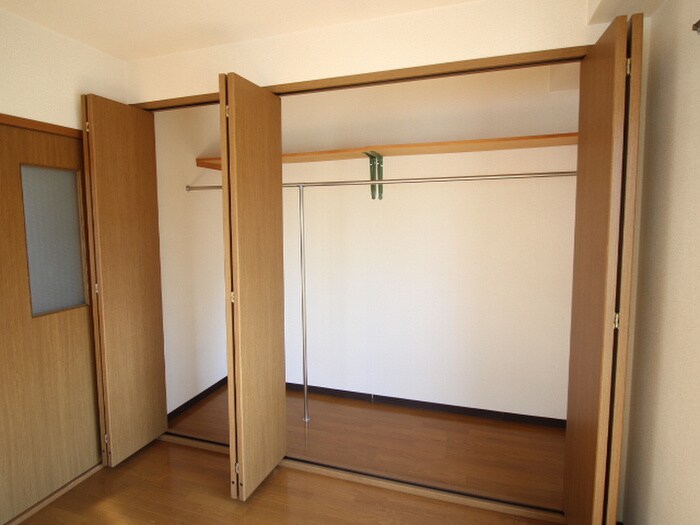 物件内観写真8　(収納)