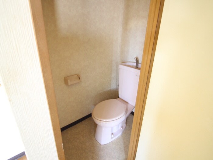 物件内観写真12　(トイレ)