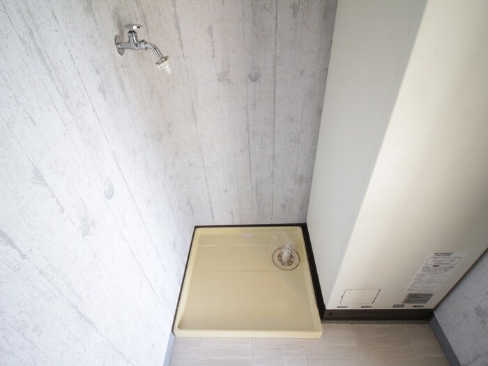 物件内観写真14　(洗濯機置場)