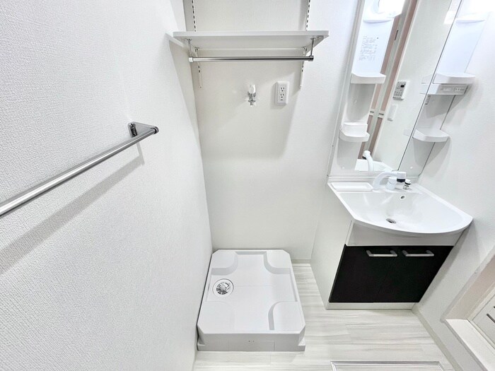 物件内観写真11　(洗濯機置場)