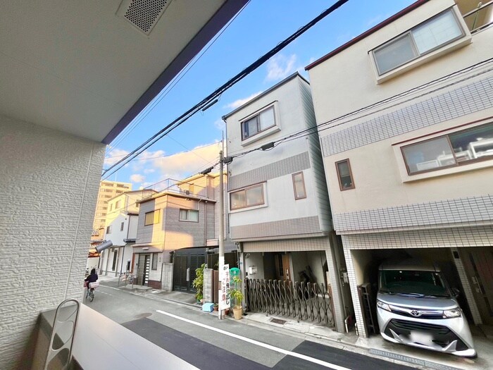 物件内観写真16　(室内からの展望)