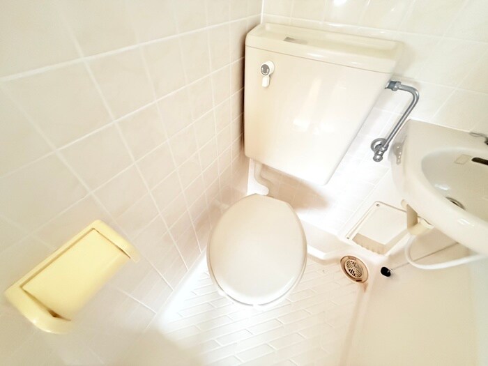 物件内観写真12　(トイレ)