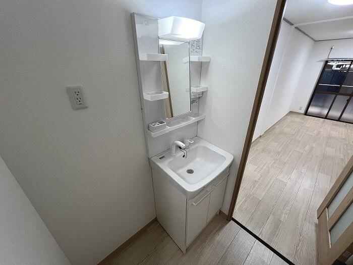 物件内観写真10　(洗面)