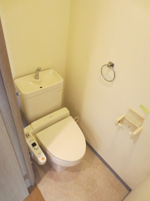 物件内観写真10　(トイレ)