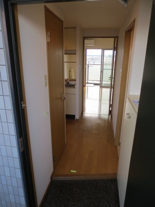 物件内観写真15　(廊下)