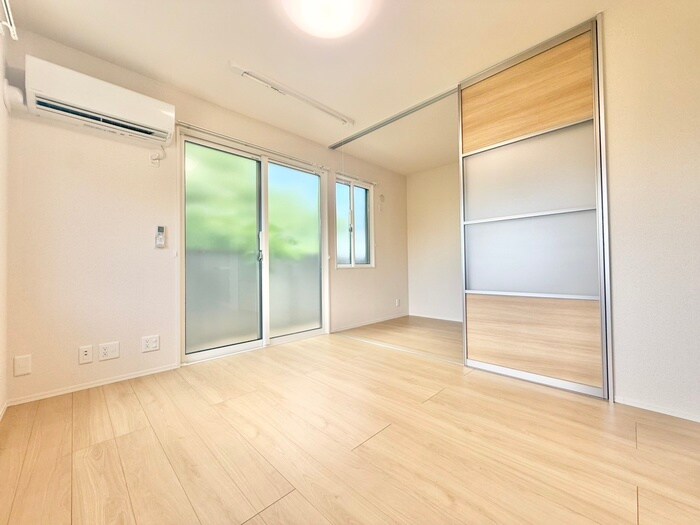 物件内観写真7　(居室)