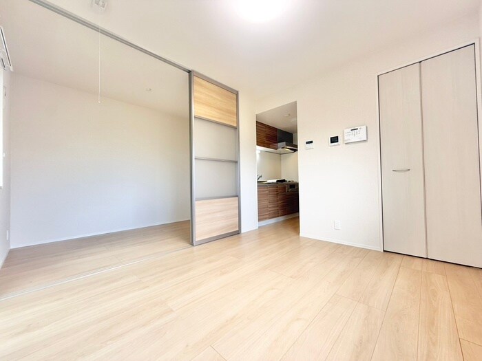 物件内観写真8　(居室)