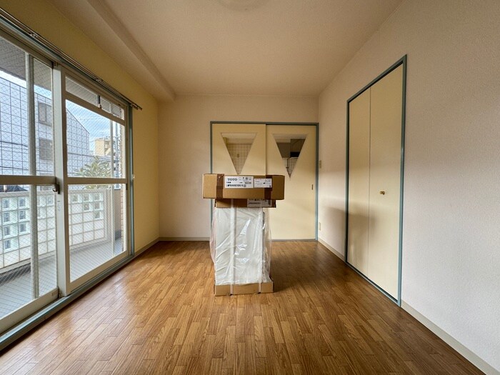 物件内観写真11　(居室)