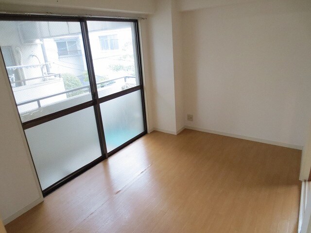 物件内観写真6　(居室)