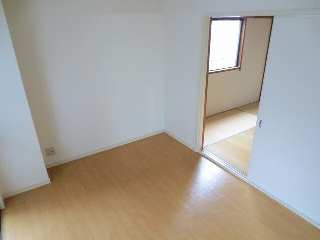 物件内観写真10　(居室)