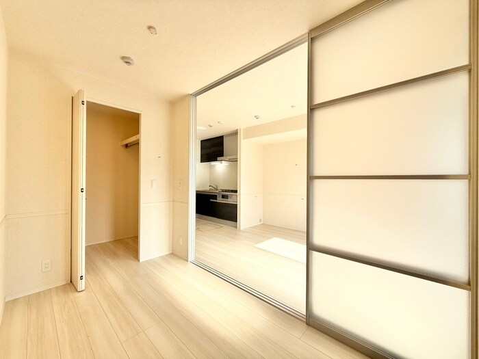 物件内観写真10　(居室)