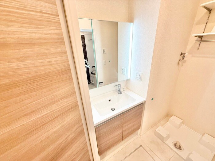 物件内観写真13　(洗面)