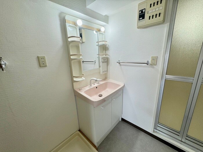 物件内観写真11　(洗面)