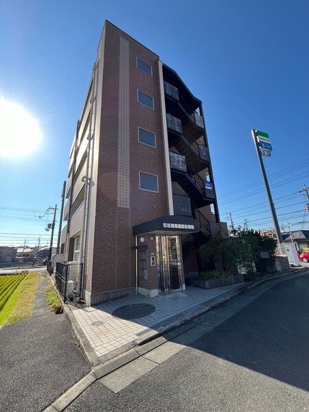 メゾンフルブレス外観写真