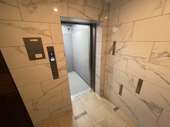 物件外観写真6　(建物設備)