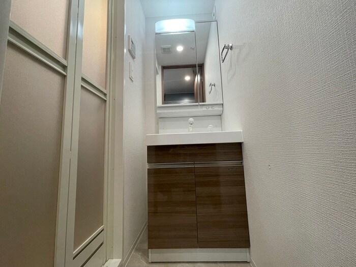 物件内観写真12　(洗面)