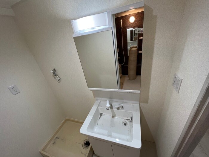 物件内観写真8　(洗面)