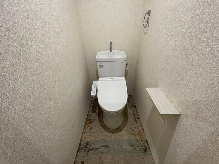 物件内観写真9　(トイレ)